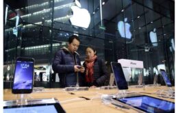 China proíbe que a Apple venda livros e filmes no país