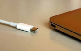 Apple anuncia recall de cabos USB-C do novo MacBook
