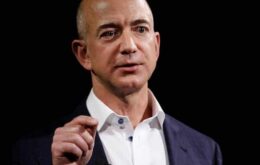 Jeff Bezos, CEO da Amazon, pede sugestões sobre como doar parte de seu dinheiro