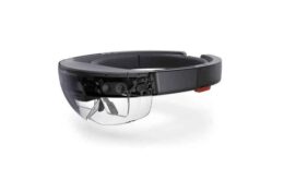 Funcionários da Microsoft usam o HoloLens para “consertar” defeitos no cérebro