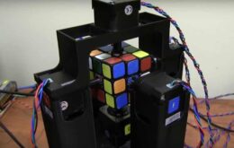 Robô consegue resolver cubo mágico em apenas 1 segundo; veja o vídeo