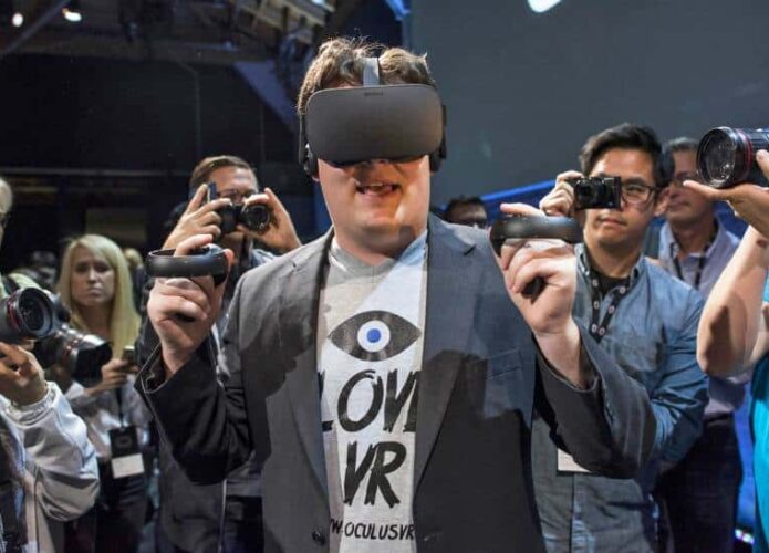 Apple não tem nenhum computador bom para realidade virtual, diz CEO da Oculus