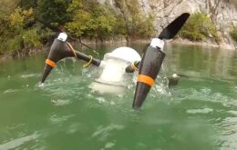 Drone anfíbio consegue se manter sob a água por meses como um submarino