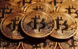 Bitcoin segue em alta e já vale quase R$ 24 mil