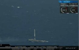 SpaceX faz foguete voltar do espaço e pousar em navio; veja