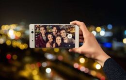 Xperia XA Ultra é gigante e faz selfies com qualidade, mas peca nos acessórios