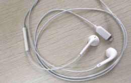 Imagens vazadas mostram fones da Apple com conector Lightning