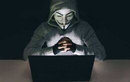 Anonymous ataca deputado autor de ‘artigo da censura’ na reforma política
