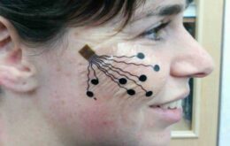 Tatuagem temporária usa nanotecnologia para identificar expressões faciais