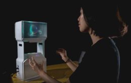 Dispositivo permite visualizar hologramas sem óculos