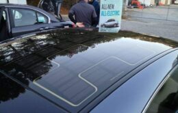 Tesla compra SolarCity e pode investir em carros movidos a energia solar