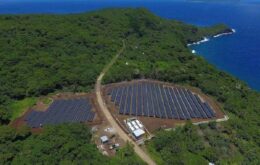 Tesla vai fornecer energia solar a uma ilha inteira