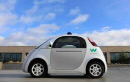 Botão substitui volante em carro autônomo do Google