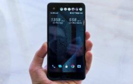 Novo smartphone da HTC confirma tendência e exclui entrada para fones