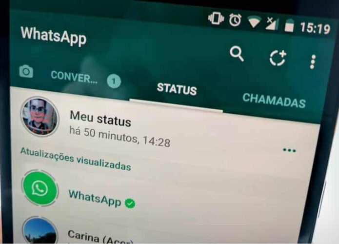 WhatsApp começa a testar publicação de posts de Status coloridos