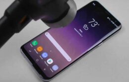 Galaxy S8 resiste muito bem a marteladas na tela; assista ao teste