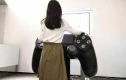 Sony tem um controle gigante de PS4 que funciona