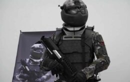 Futuro uniforme militar russo transforma soldados em Stormtroopers