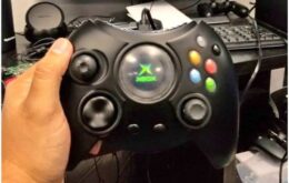 Controle gigante do Xbox original está de volta