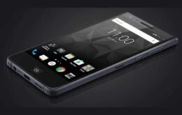 Celular da BlackBerry resistente à água é revelado em vazamento