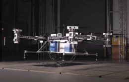 Este drone gigante carrega mais de 200 quilos