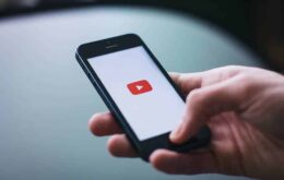 YouTube ganha miniplayer que permite usuário navegar enquanto assiste vídeos