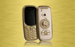 Nokia 3310 ganha nova versão banhada a ouro celebrando Putin e Trump