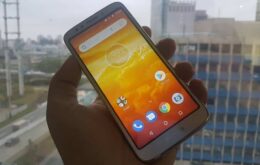 Moto E5 Play chega ao Brasil com Android Go e 1 GB de RAM por R$ 800