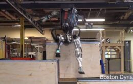 Robô Atlas da Boston Dynamics já consegue até praticar Parkour; veja o vídeo