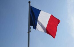 França vai obrigar companhias a remover discurso de ódio da internet