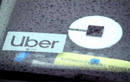 Uber presta ajuda financeira a motoristas afetados pelo coronavírus