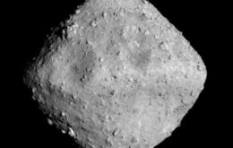 Bala de canhão quebra asteroide Ryugu