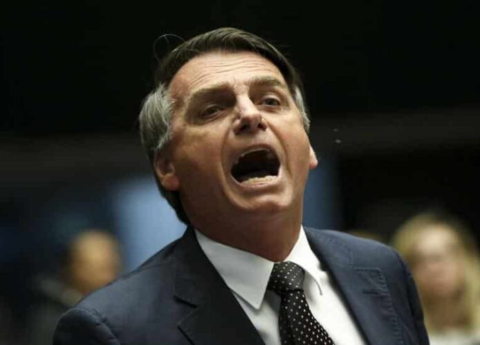 Bolsonaro vai usar Facebook para ouvir população sobre radares móveis