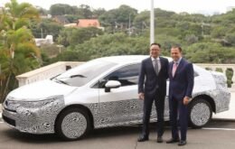 Primeiro carro movido a eletricidade, etanol e gasolina é lançado no Brasil