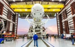 SpaceX e Space Adventures fecham acordo para levar turistas ao espaço
