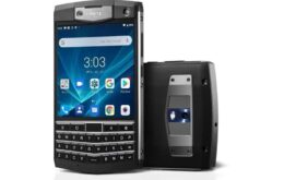 Unihertz Titan combina visual do Blackberry com poderosa bateria