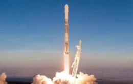 Foguete da SpaceX cria onda de choque ao retornar à Terra; veja vídeo