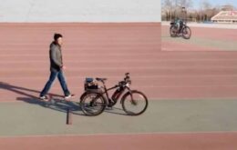 Bicicleta com inteligência artificial pode ser pilotada sem usar as mãos