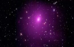 Astrônomos descobrem buraco negro com massa de 40 bilhões de sóis