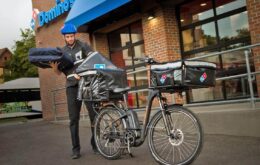 Domino’s pretende usar bicicletas elétricas para entregas