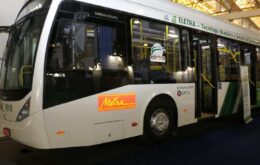 Empresa apresenta ônibus elétrico produzido com tecnologia brasileira