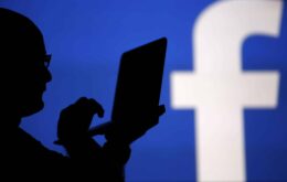 Governo de Singapura pressiona Facebook para corrigir post de usuário