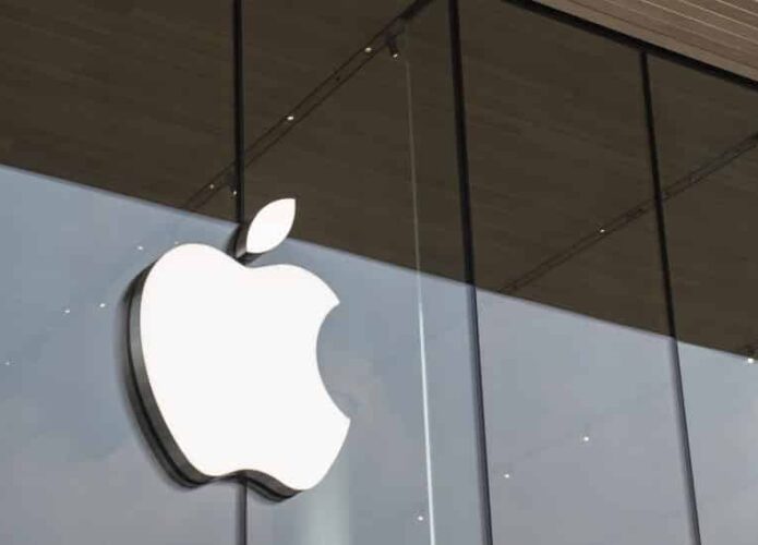 Apple estuda lançar headset de realidade aumentada em 2022