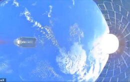 Vídeo mostra momento em que cone do Falcon Heavy se desprende de foguete