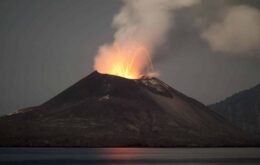 Cientistas descobrem que erupção do Krakatoa causou tsunami gigante