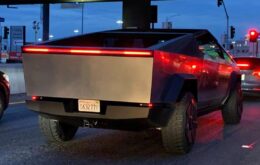 Cybertruck da Tesla flagrado nas ruas de Los Angeles