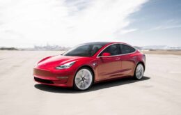 Tesla oferece mais de US$ 1 milhão para quem hackear um Model 3