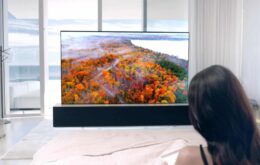 TV ‘enrolável’ da LG está à venda na Coreia do Sul por quase R$ 500 mil