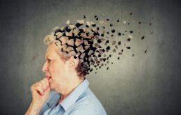 Covid-19 pode aumentar risco de perda de memória; saiba como