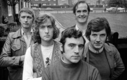 Terry Jones, um dos fundadores de Monty Python, morre aos 77 anos